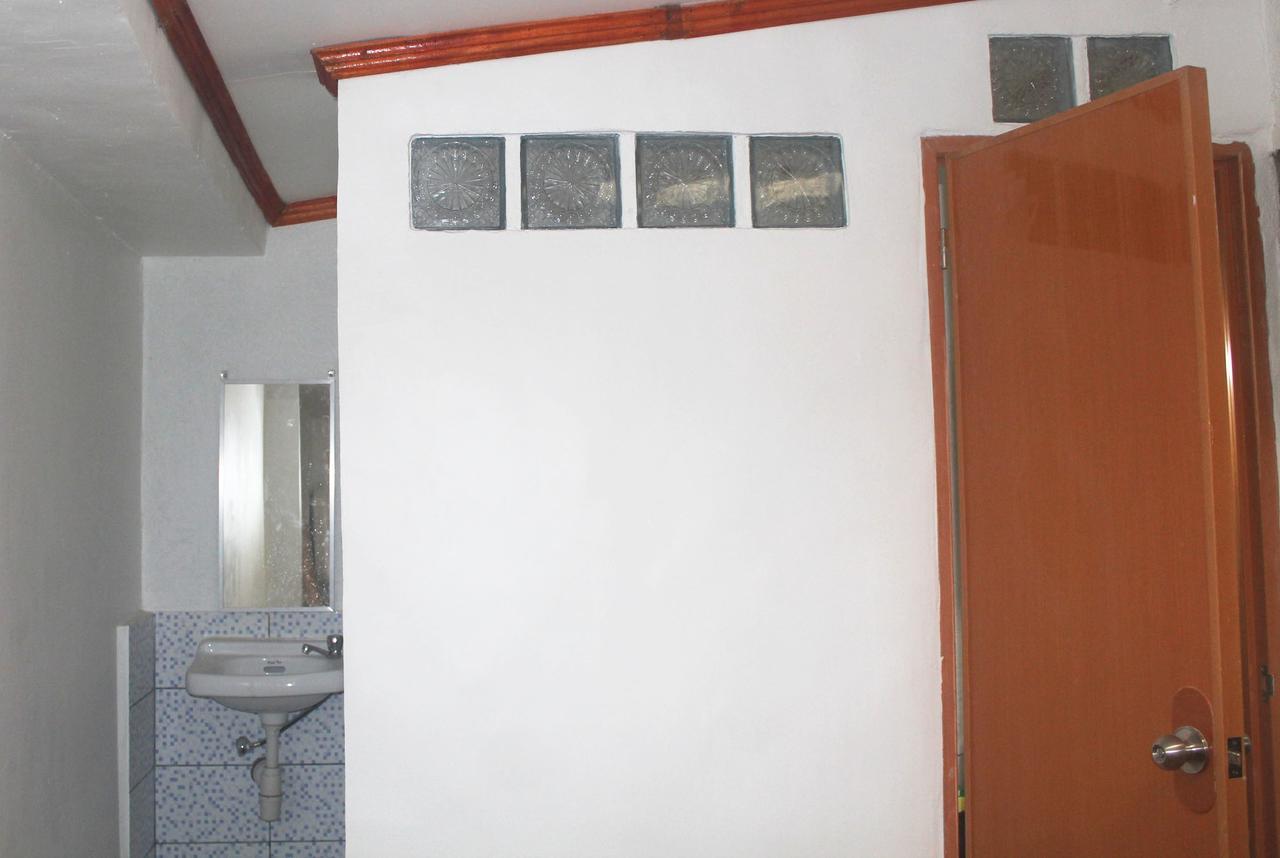 J'S Backpackers Hostel Davao City Buitenkant foto