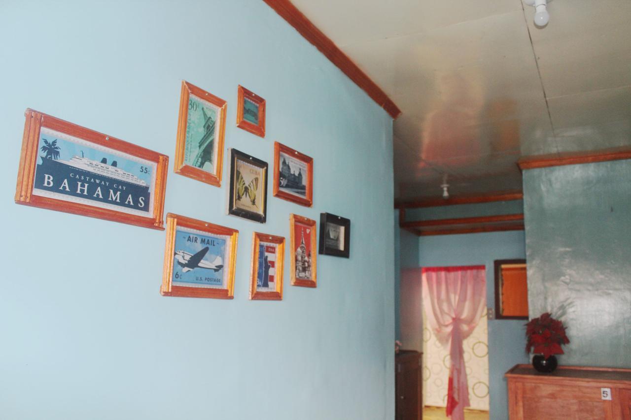 J'S Backpackers Hostel Davao City Buitenkant foto